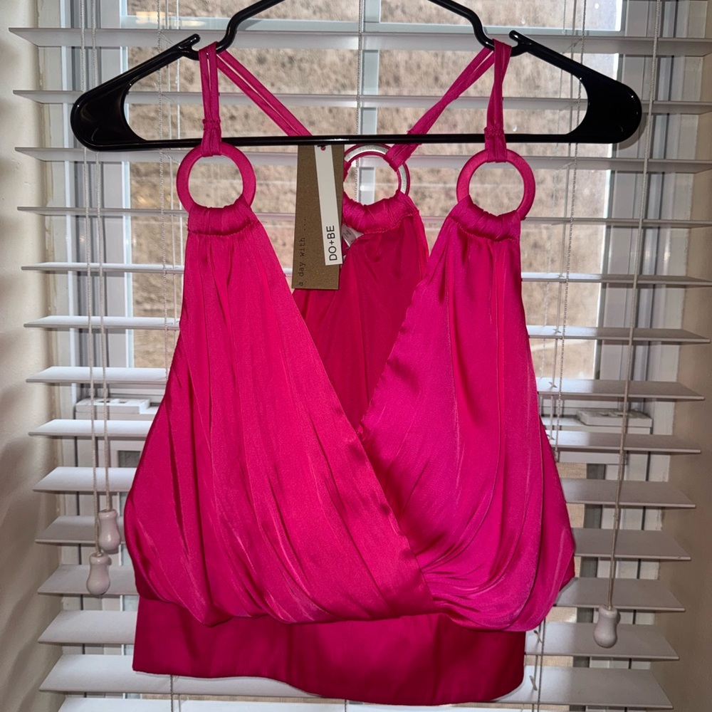 DO+BE Fuchsia Ring Detail Blouse